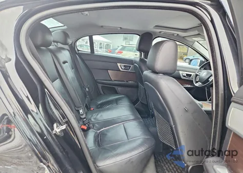 2013 Jaguar Xf из США, поврежденный, VIN SAJWJ0EF7D8S74048